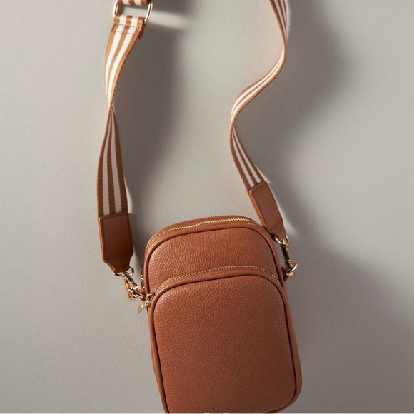 N W/DUST BAG. Mai-Lili-Josephine sold @ANTHROPOLOGY. Crossbody Bag, two straps. - Picture 14 of 14